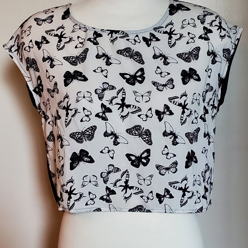 Ladies H&M Butterfly Crop Top